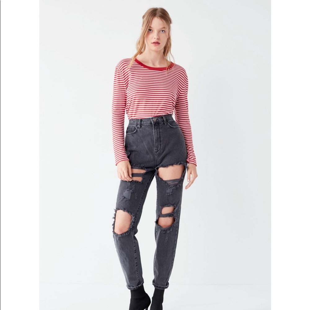 🖤BDG Black High-Waisted Ripped Jeans